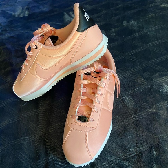 Nike Shoes - 💥NWOT 💥Nike Girls Basic Cortez Sneakers